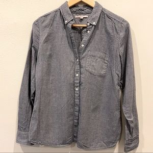 Gap Button down Chambray